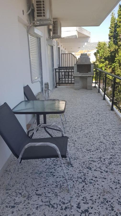 Nea Peramos Apartment Up To 8 Person Екстериор снимка